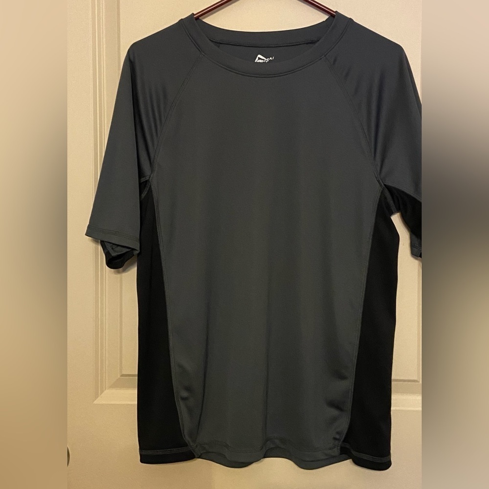 𝅺kanu🏄‍♂️ Shirt Sz-M In Very Good Condition, Ready to Hit The Water - Picture 7 of 8